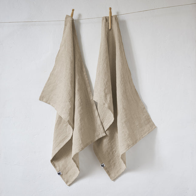 SOLINE Collection, Set of 2 Kitchen Towels in Washed Linen,  Sable (natural)