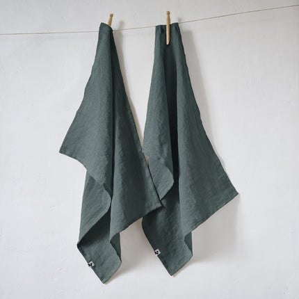 SOLINE Collection, Set of 2 Kitchen Towels in Washed Linen, Ardoise (dark blue-grey)