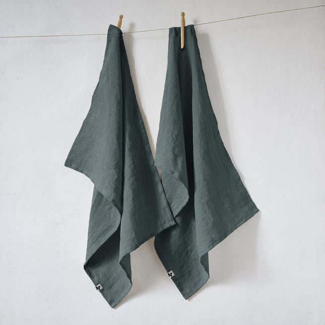 SOLINE Collection, Set of 2 Kitchen Towels in Washed Linen, Ardoise (dark blue-grey)