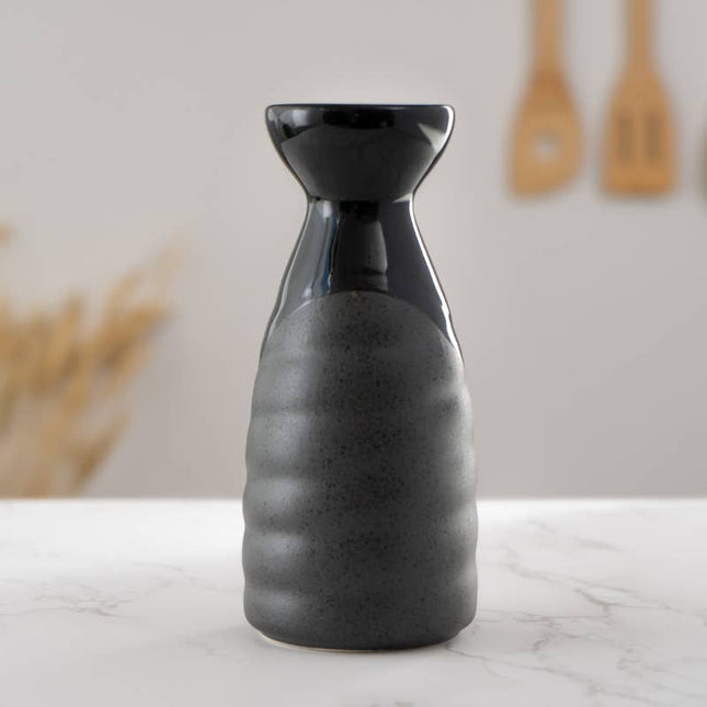 Sake Bottle in Matte and Gloss Black