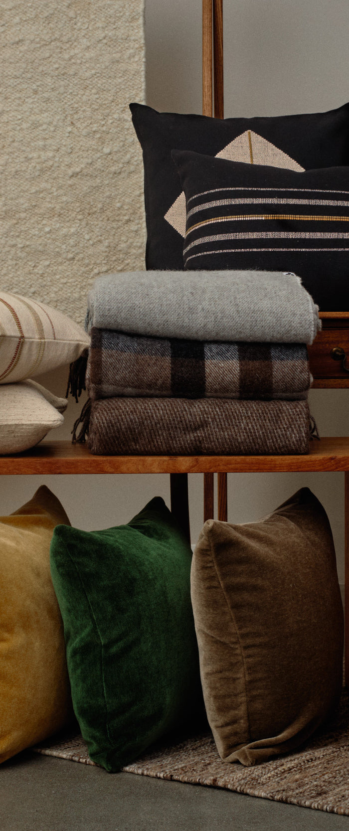 <h1>Your Neighborhood </h1><h1>Home Decor and Design Shop.</h1>