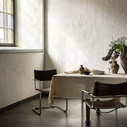 Leon tablecloth 145x330cm